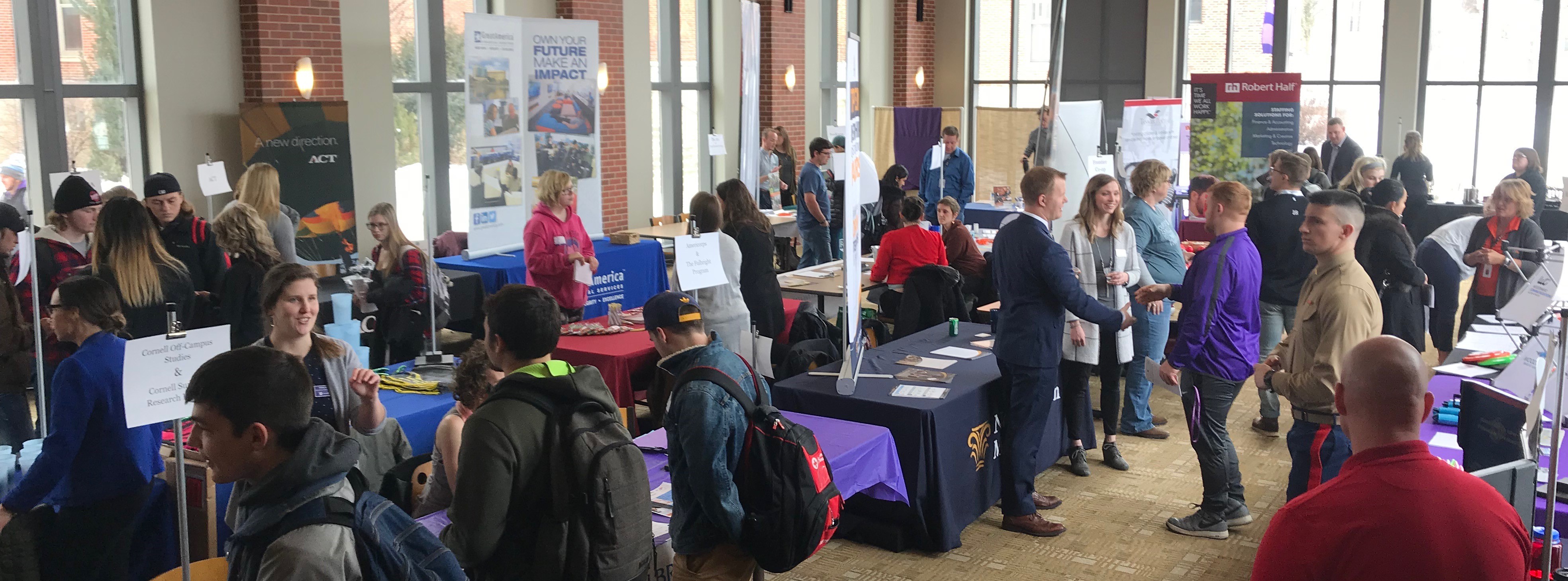 How to Handle a Career Fair Cornell College